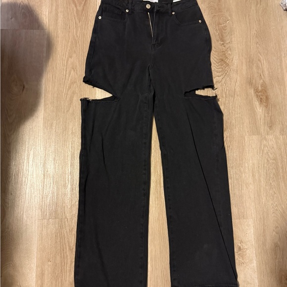 Forever 21 Black Distressed Straight Leg Jeans - Picture 1 of 2